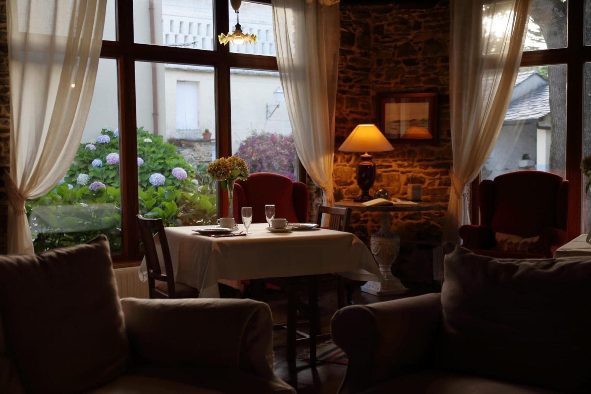 Bed and Breakfast Casa Peleyon Castropol Exterior foto