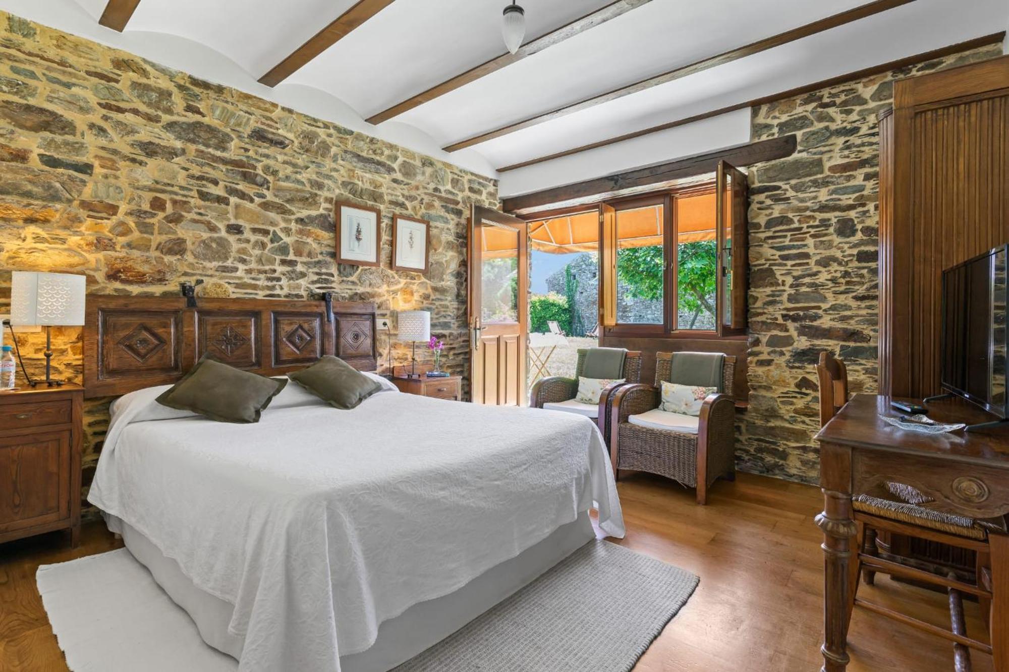 Bed and Breakfast Casa Peleyon Castropol Exterior foto