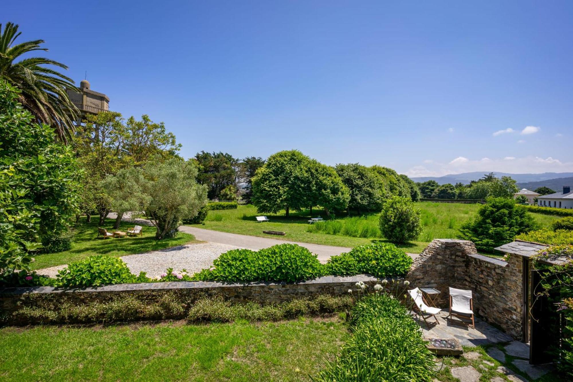 Bed and Breakfast Casa Peleyon Castropol Exterior foto