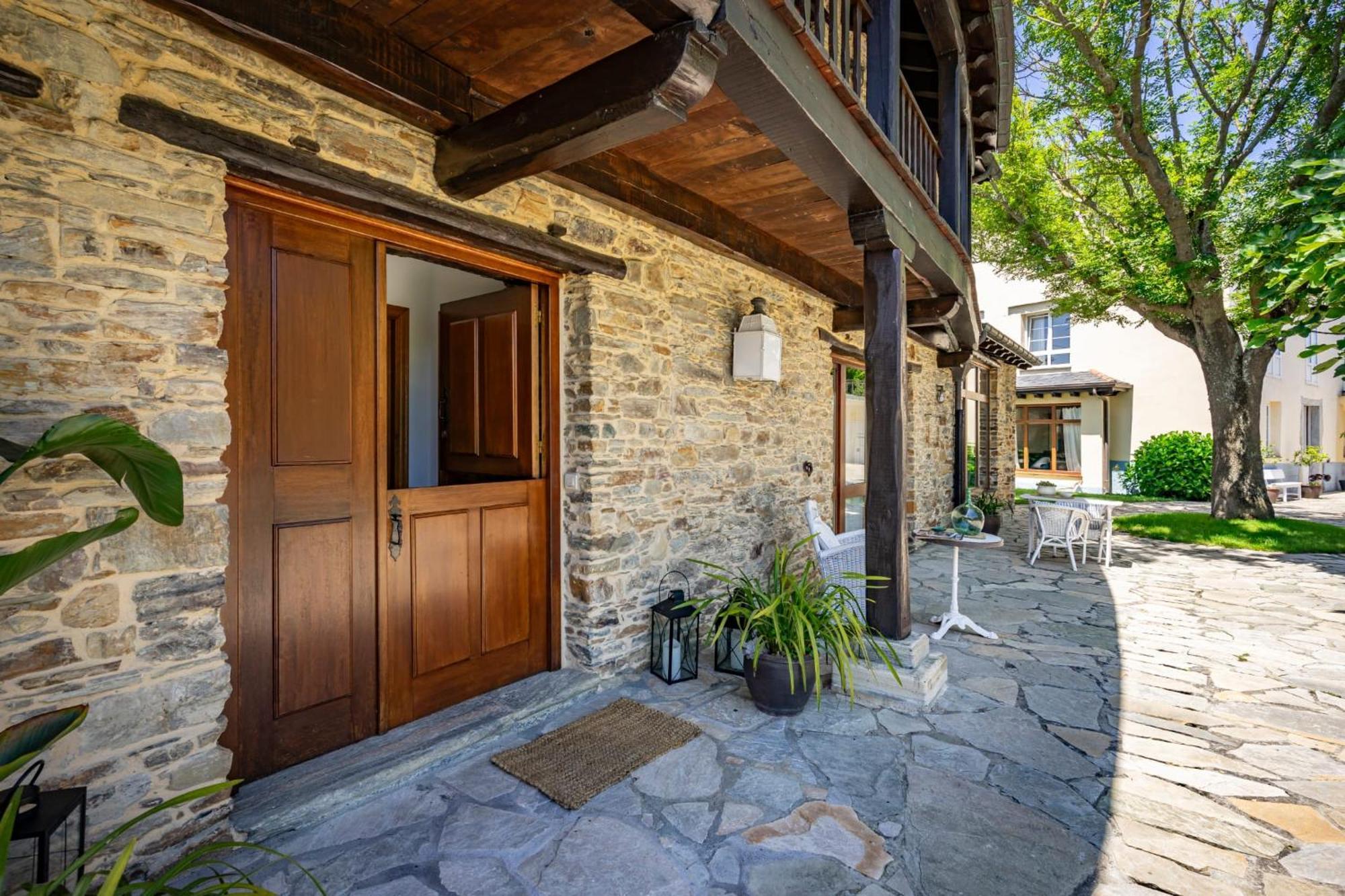 Bed and Breakfast Casa Peleyon Castropol Exterior foto